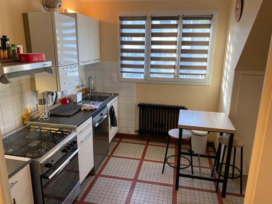 Appartement Spacieux 2 Chambres Quimper Exterior foto